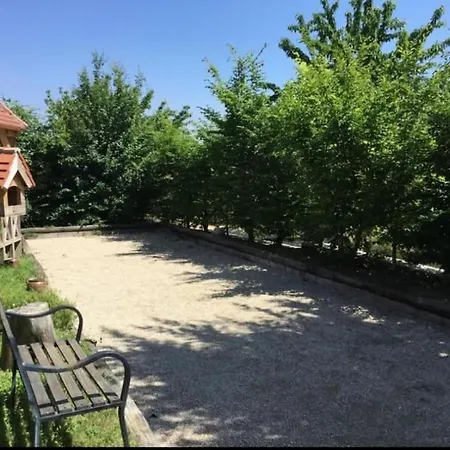 Les Lavandes Holiday home