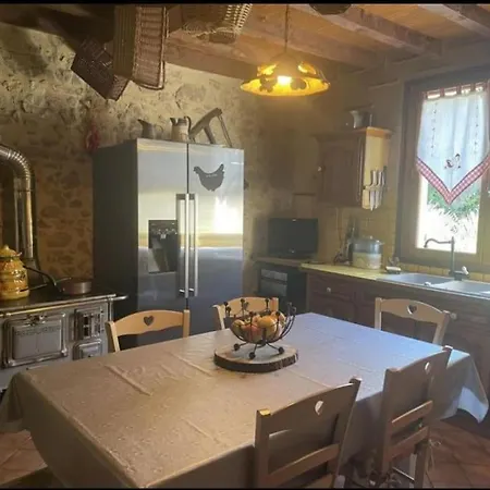 Les Lavandes Holiday home