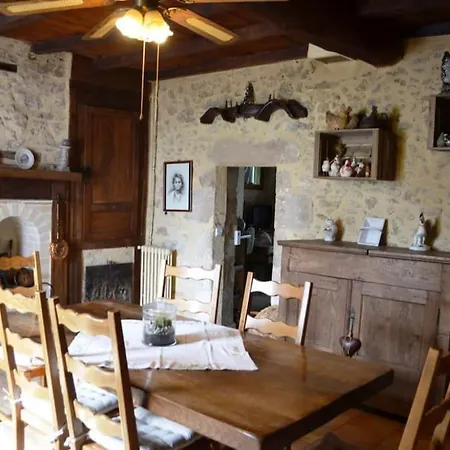Holiday home Les Lavandes