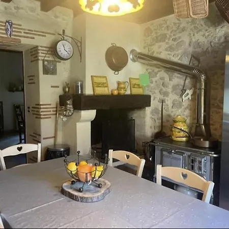 Les Lavandes Holiday home *